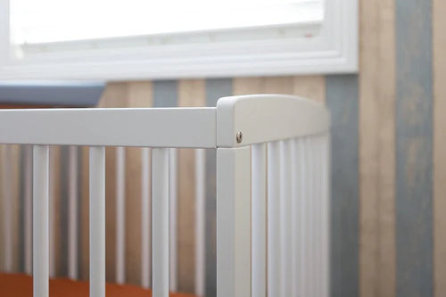 Dainty Cot - White