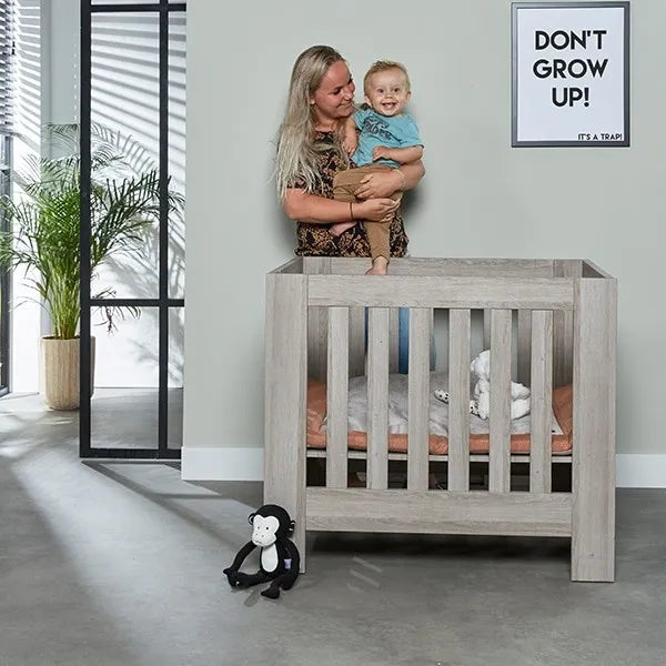 Stan Mini Cot